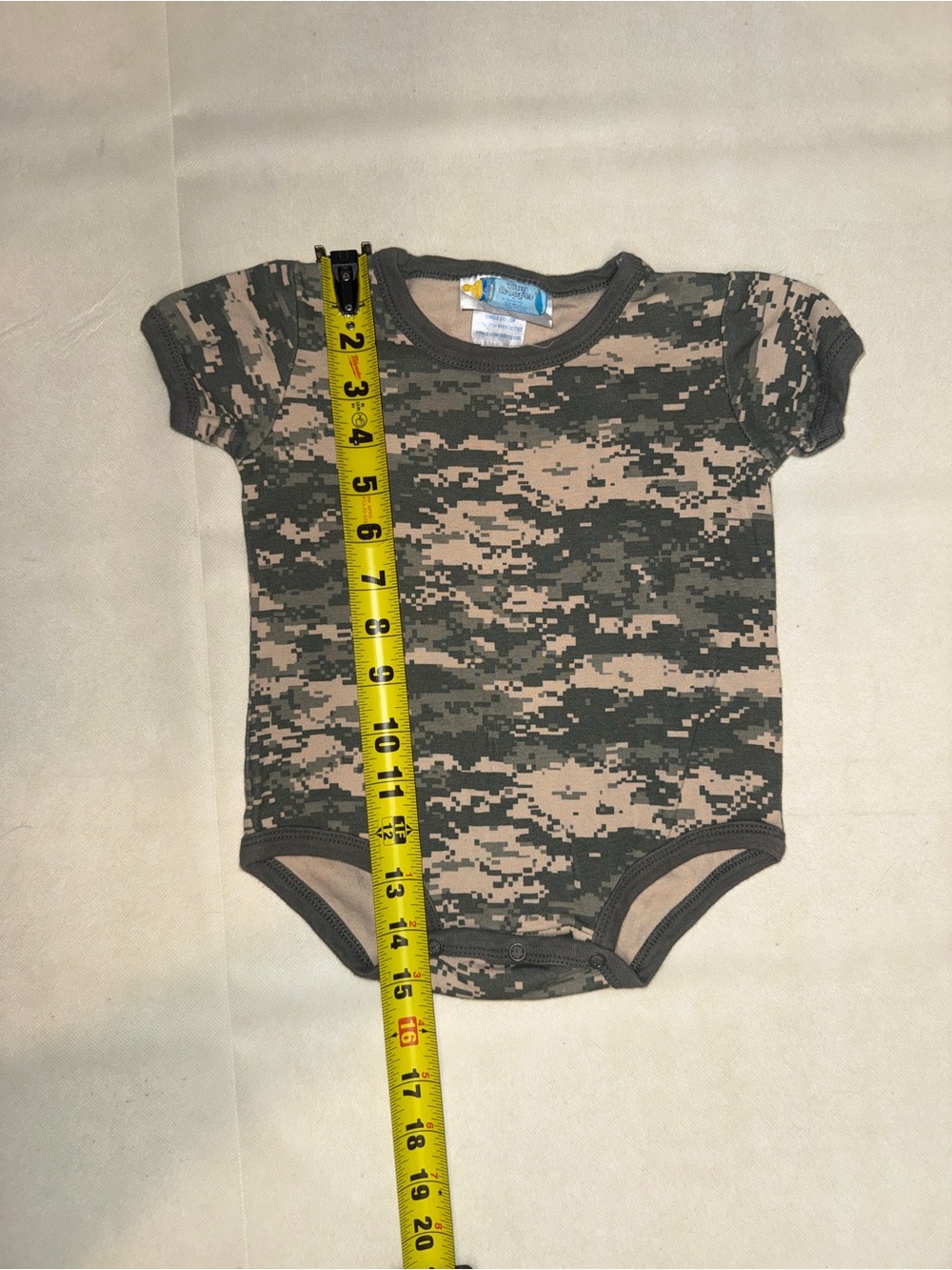 Tiny Trooper Camo Short Sleeve Baby One-Piece Bodysuit - Picture 6 of 7